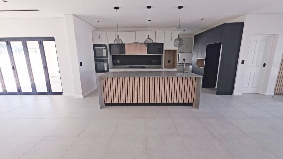 4 Bedroom Property for Sale in Sandown Western Cape